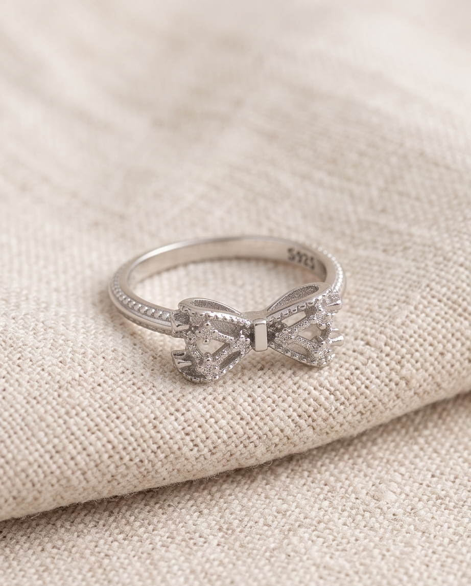 Luna Bow S925 Sterling Silver Ring