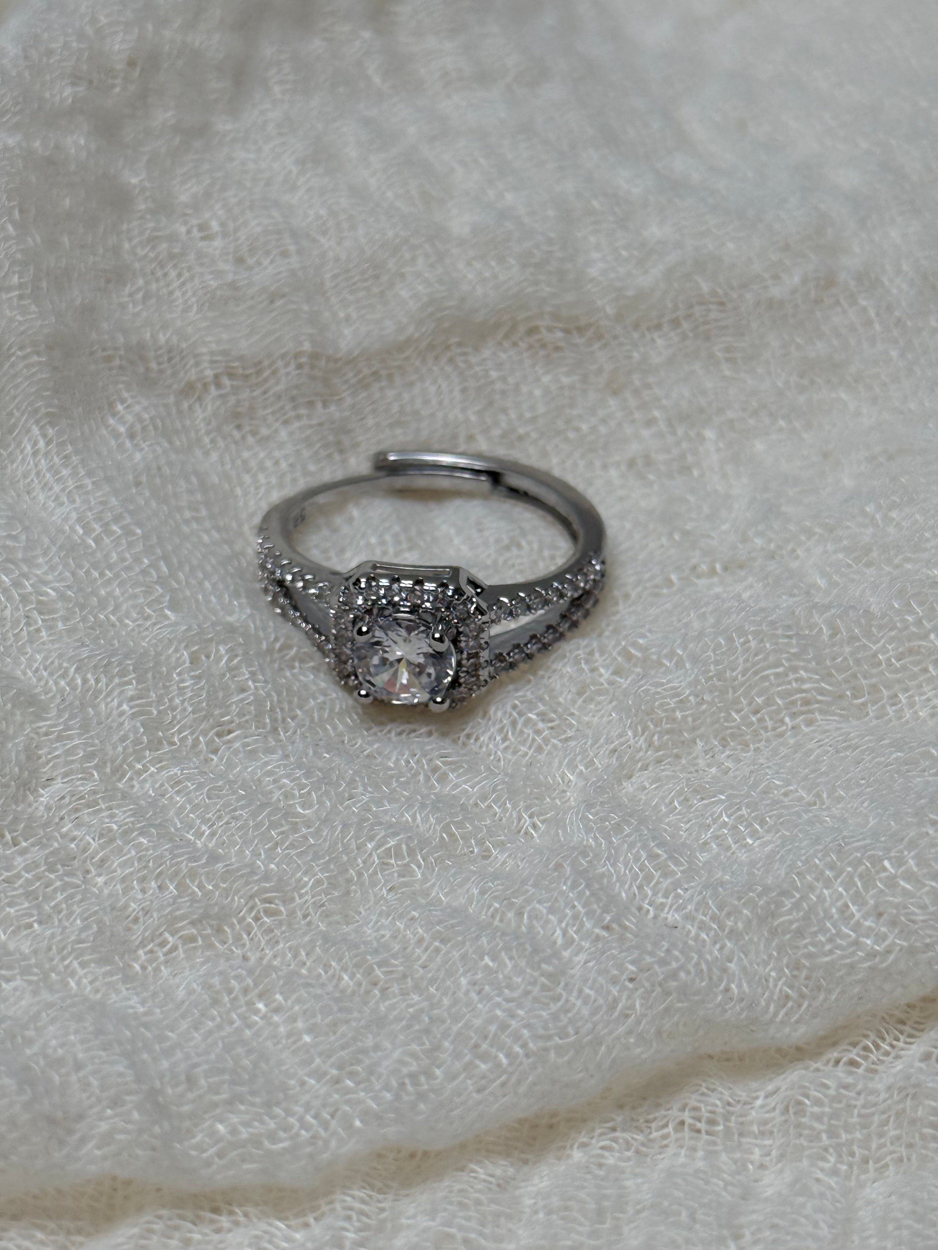 Monarch S925 Sterling Silver Ring