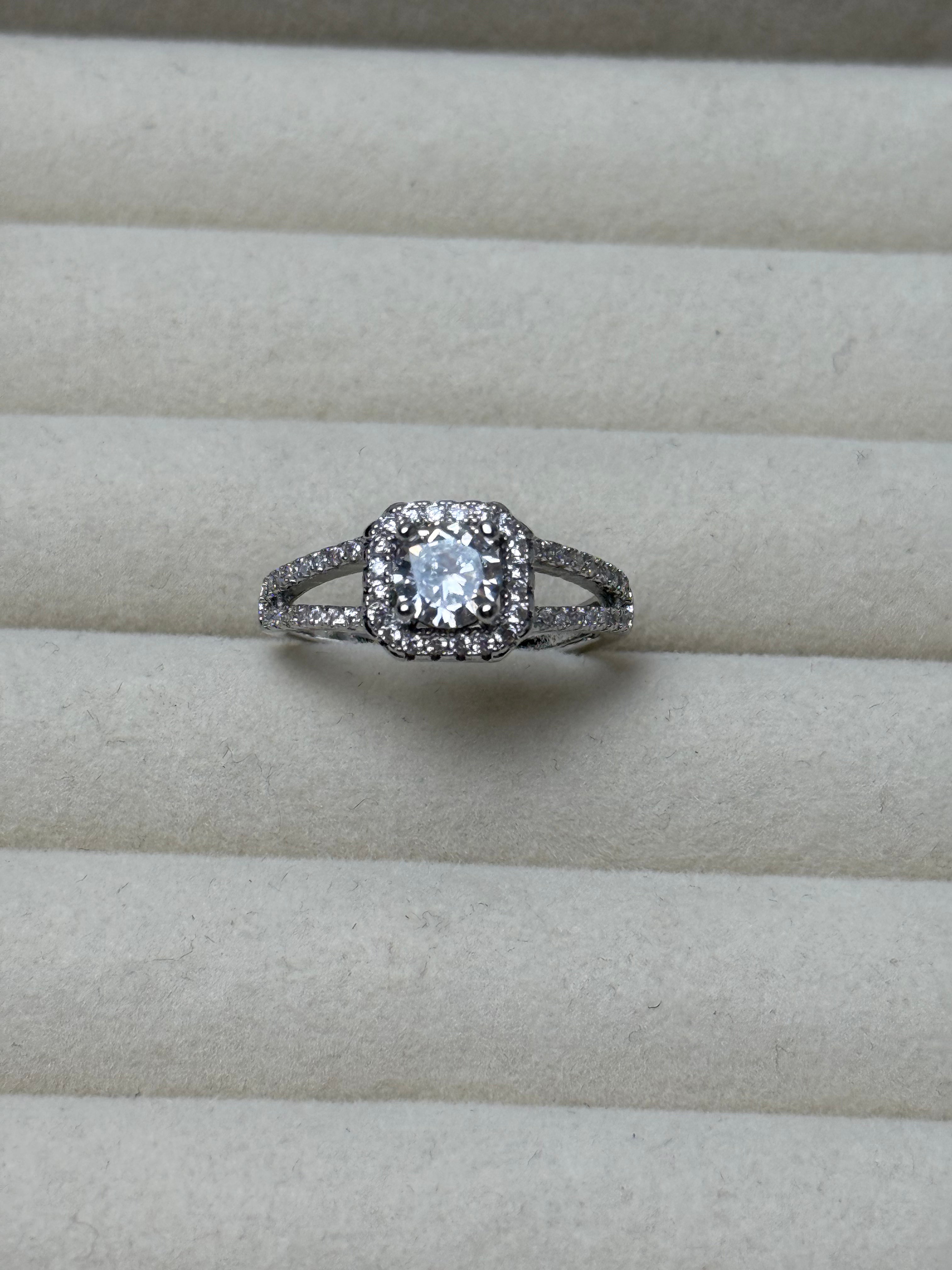 Monarch S925 Sterling Silver Ring